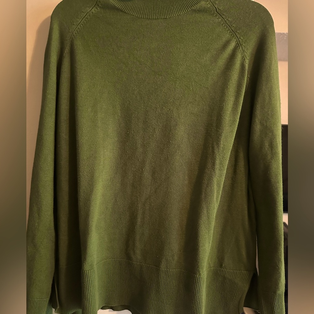 Women’s sweater
